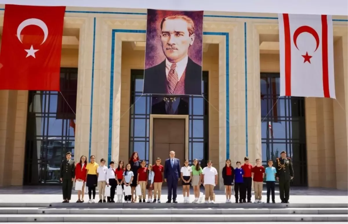 23 Nisan’da Çocuklara Değerli İletiler
