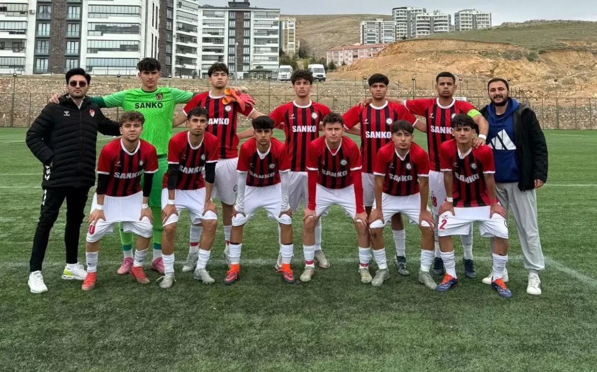 ASKSL Futbol Kadroları Türkiye Finallerine Gitti