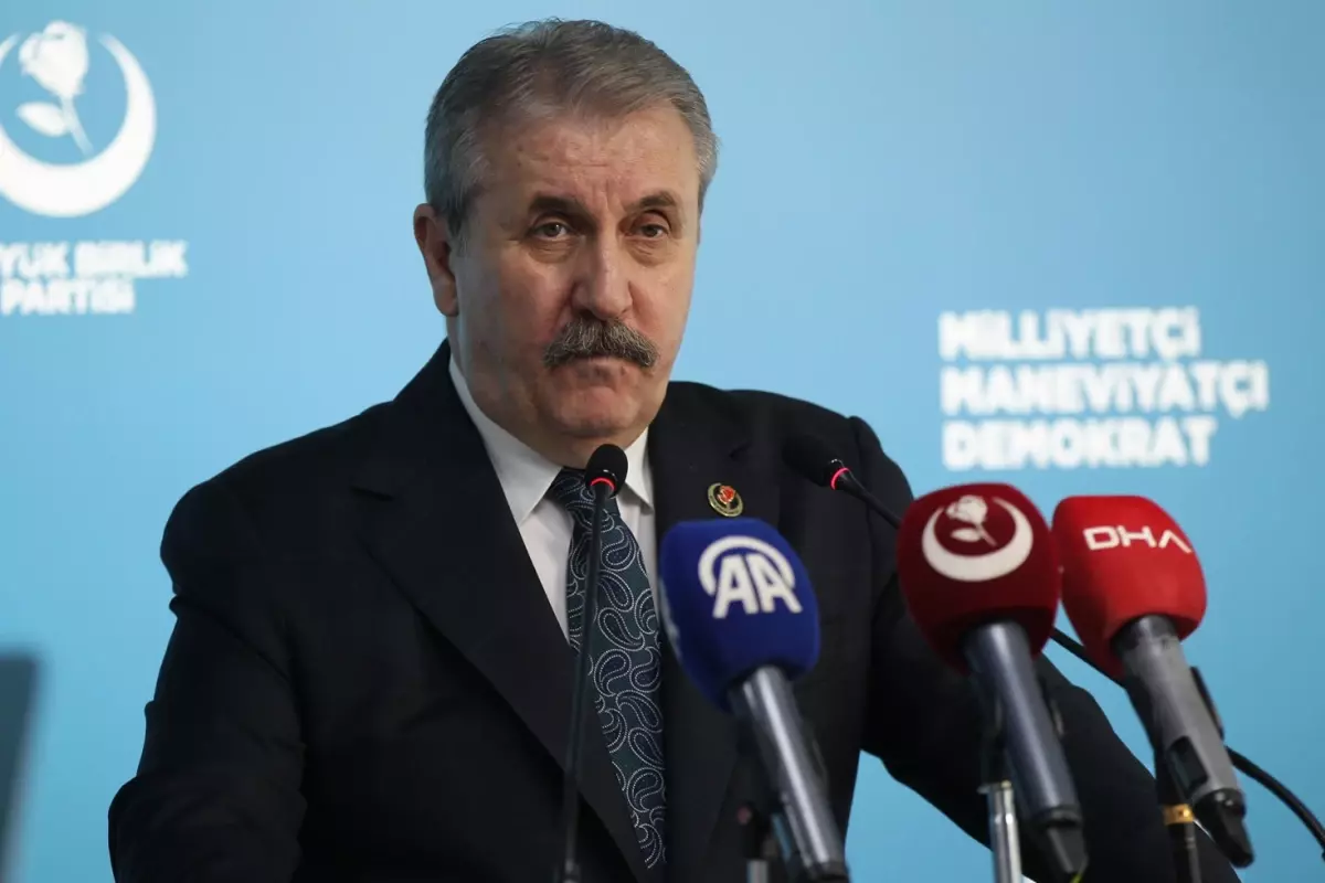 Destici: DEM Parti ve türevleri bir defa daha açılmamak üzere kapatılmalı