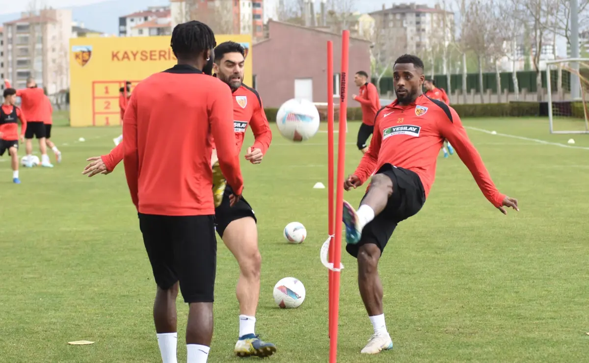 Kayserispor 5 Maç İçin Hazırlanıyor