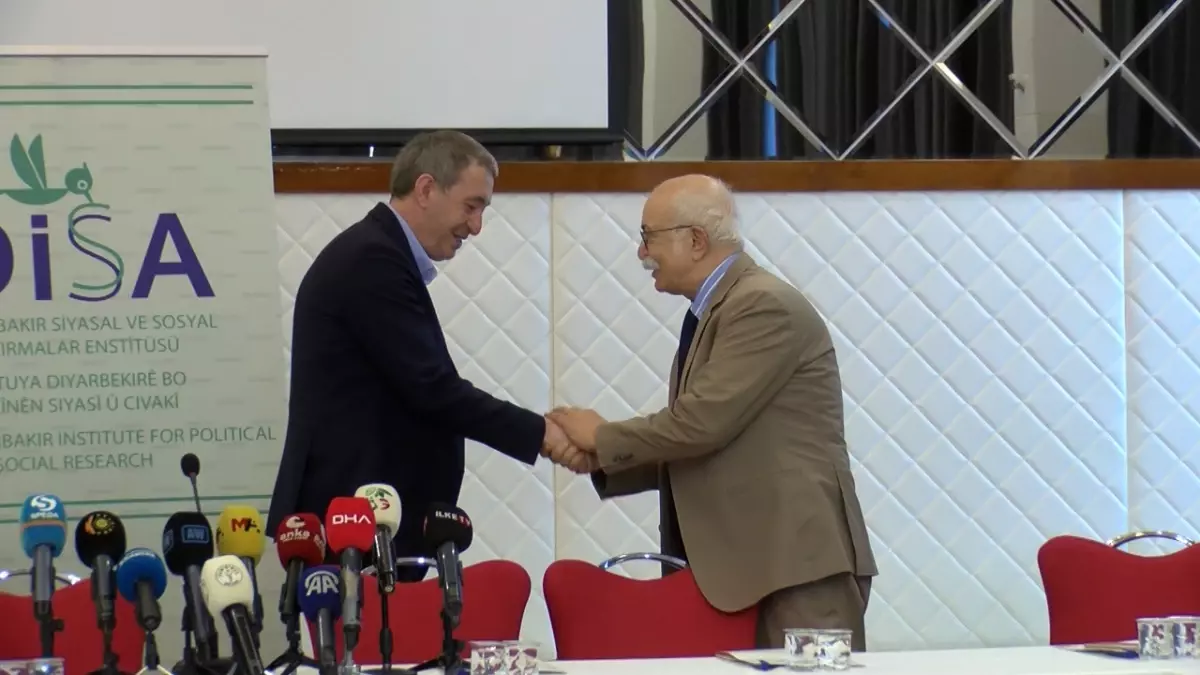 Kürtler Türkiye için Tehdit Değil