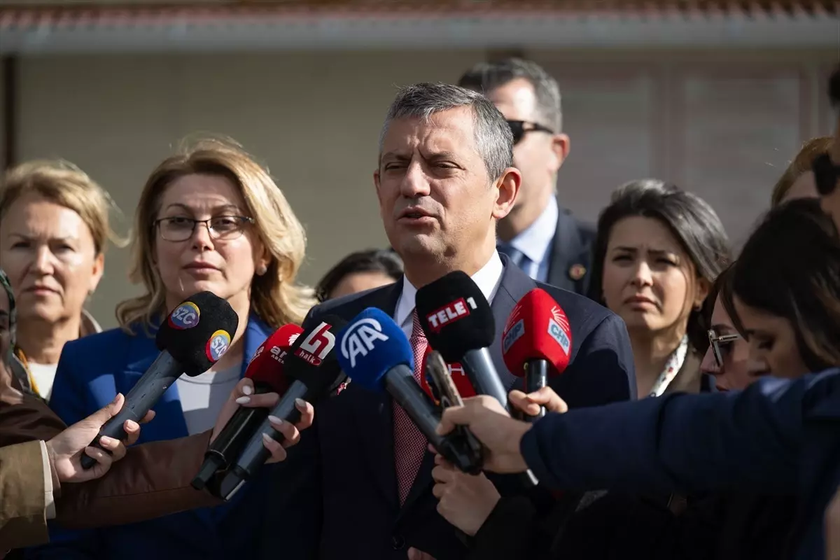 Özgür Özel, Bakırköy Cezaevi’ni Ziyaret Etti
