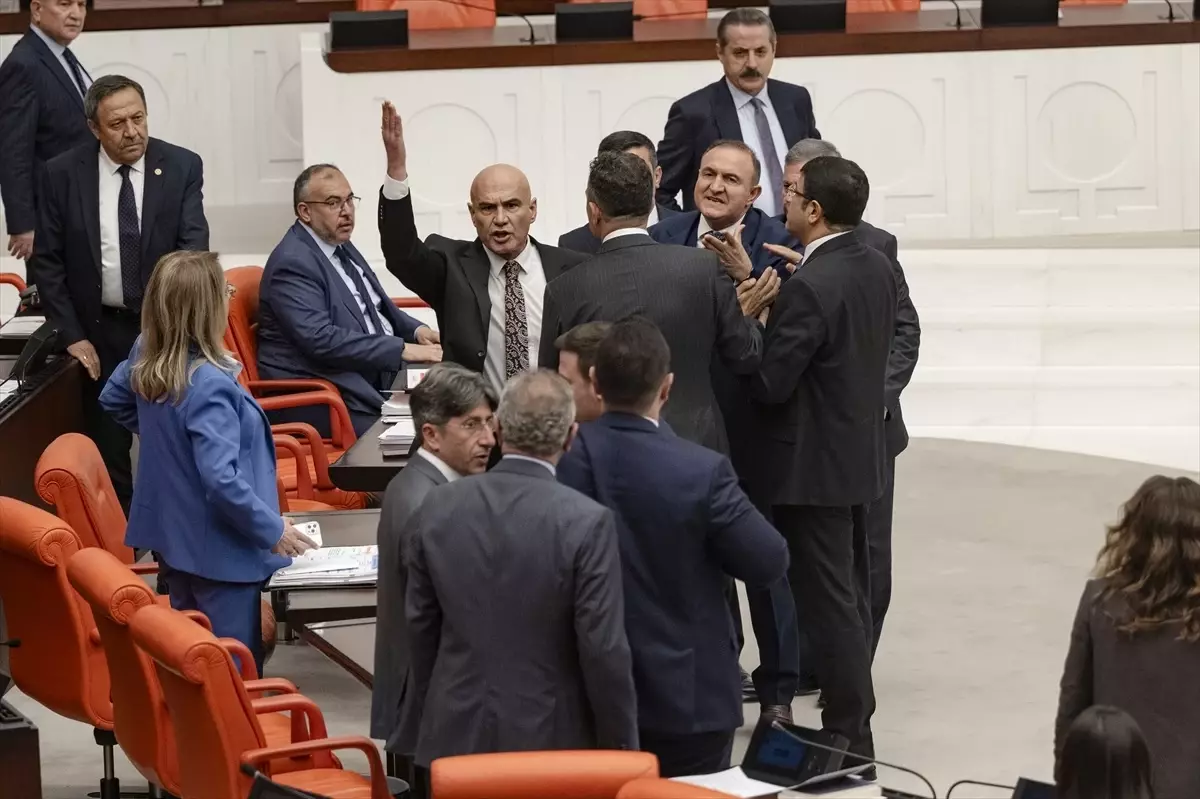 TBMM Genel Şurasında muhalefet partilerinin küme teklifleri kabul edilmedi