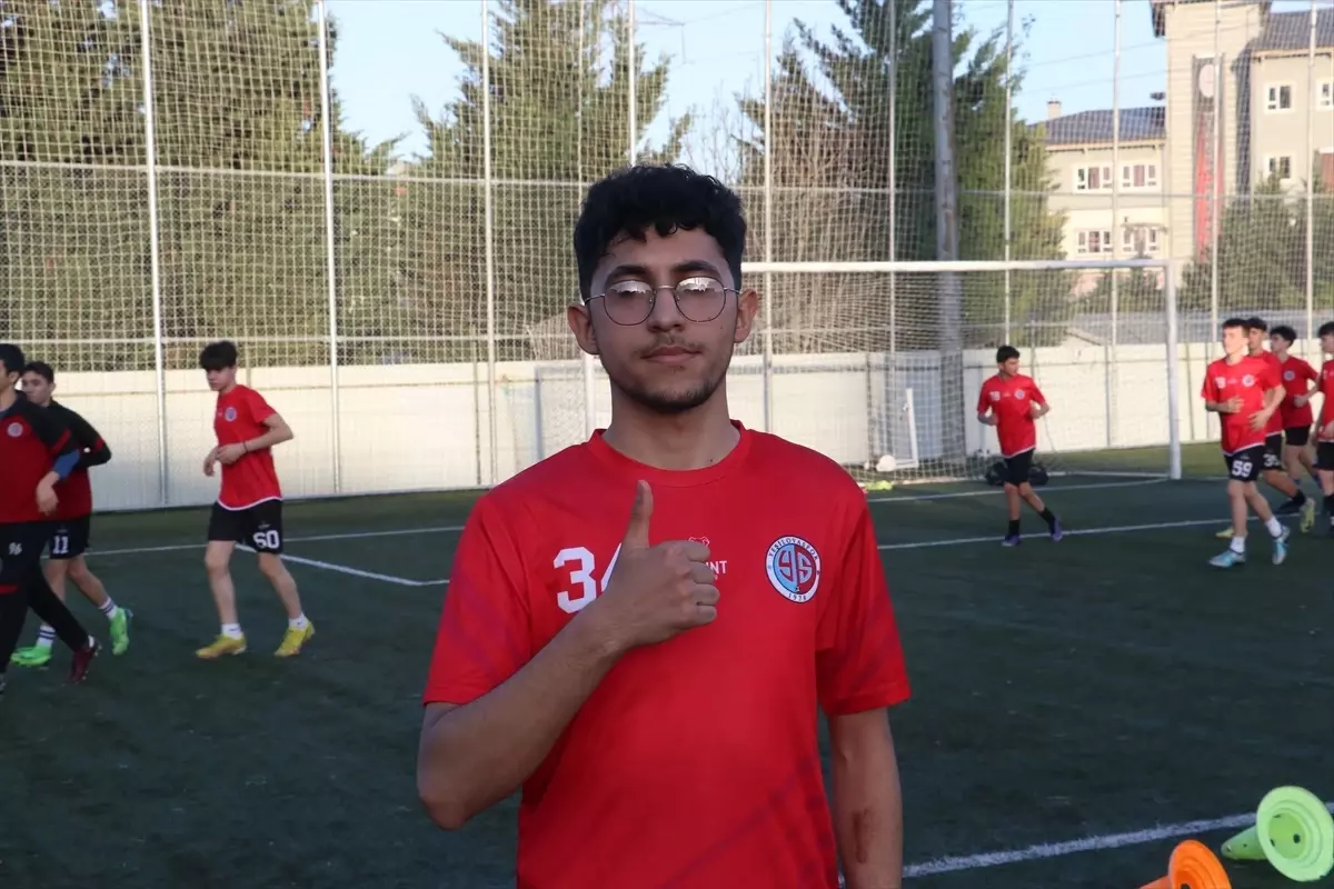 Tıp Öğrencisi Futbolcu: Muhammed Said Yanlışsız