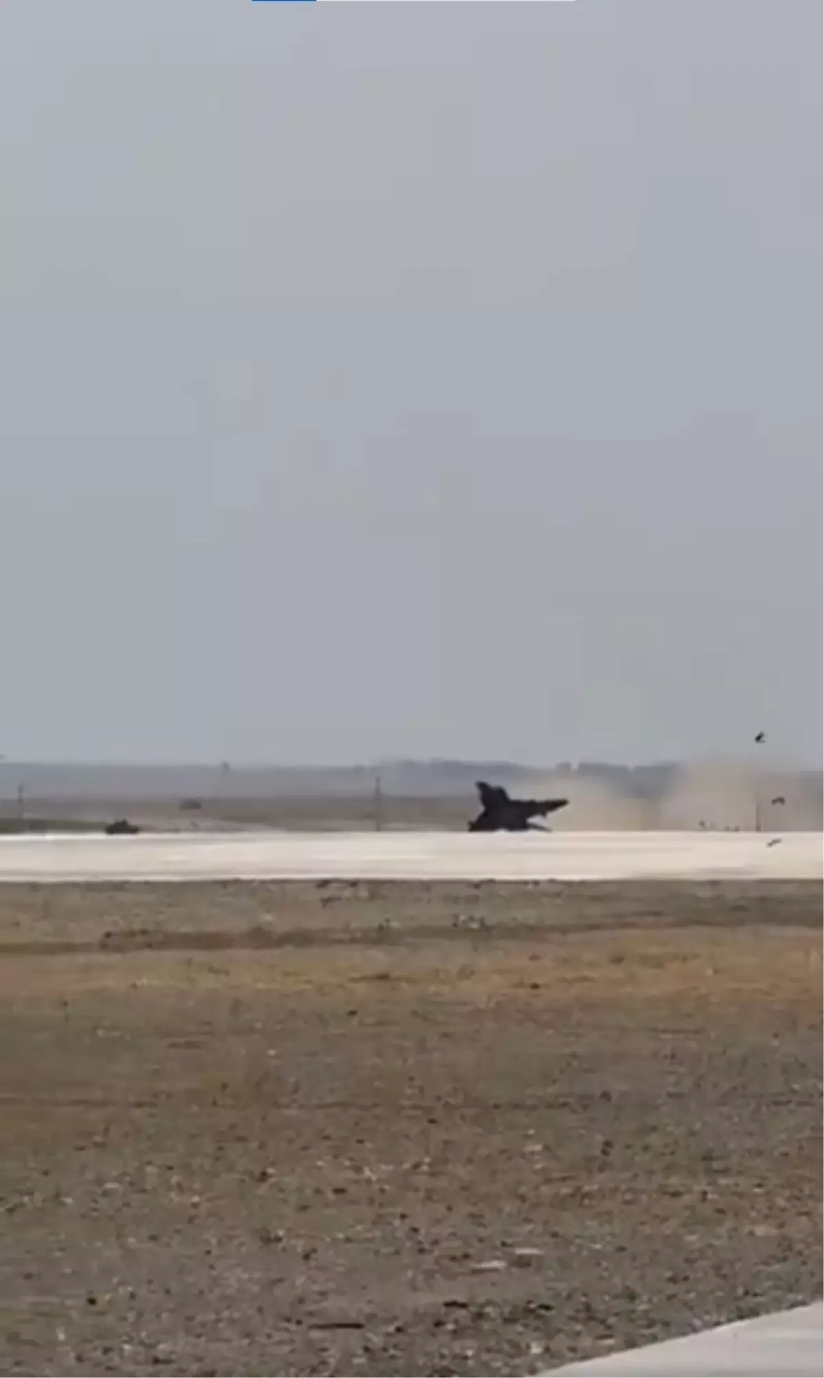 TSK’ya ilişkin savaş uçağından yürekleri ağza getiren hareket