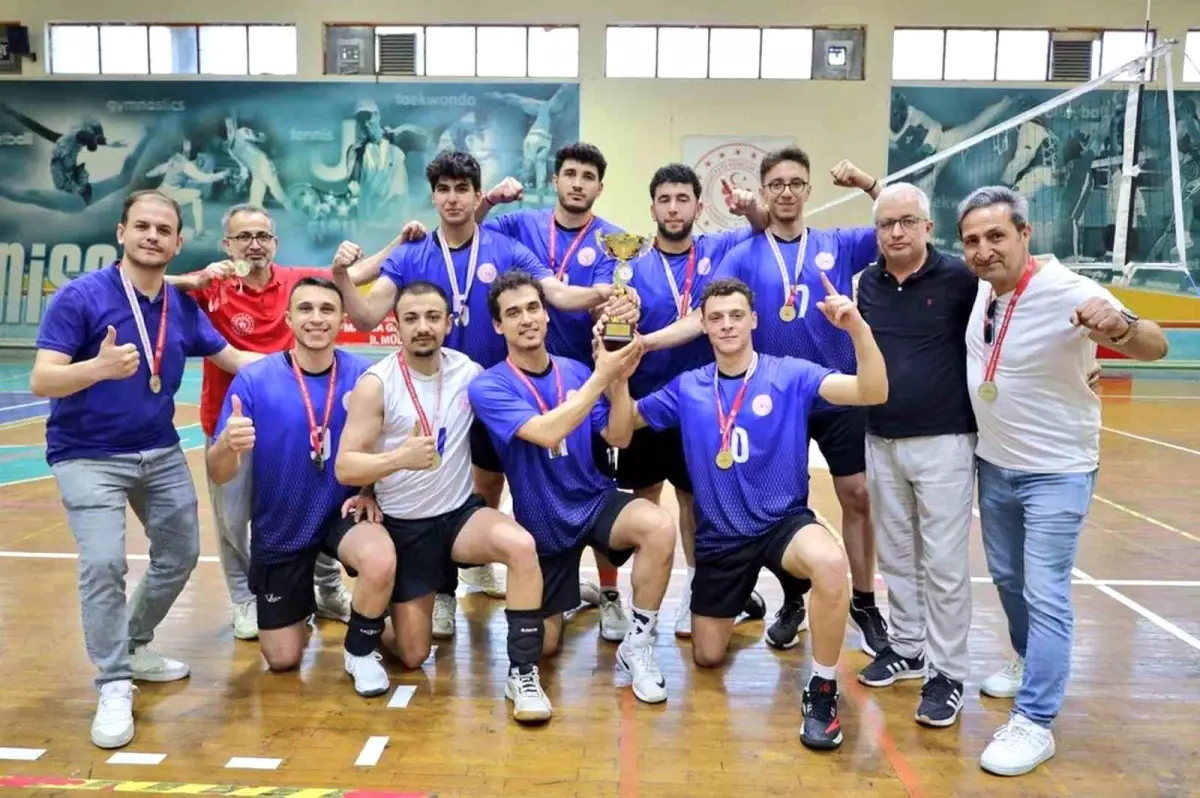 YURTLİG Voleybol Karşılaşmaları Sona Erdi