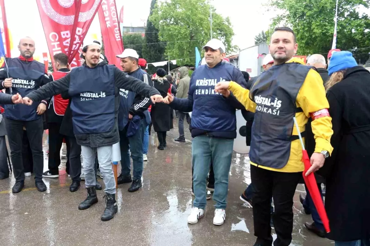 1 Mayıs Emek ve Dayanışma Günü Kutlandı