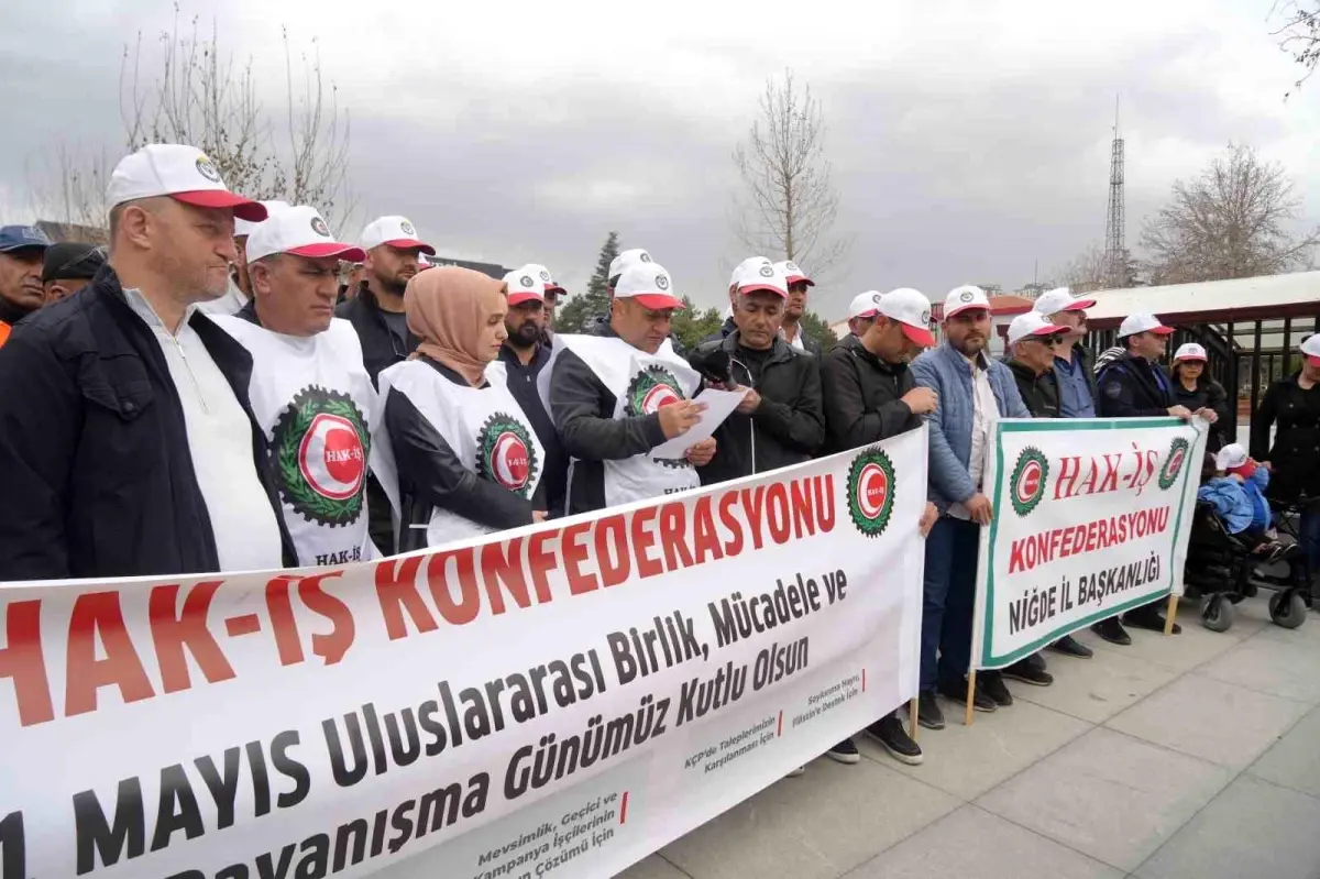 1 Mayıs’ta Emeğin Kutsallığı Vurgulandı