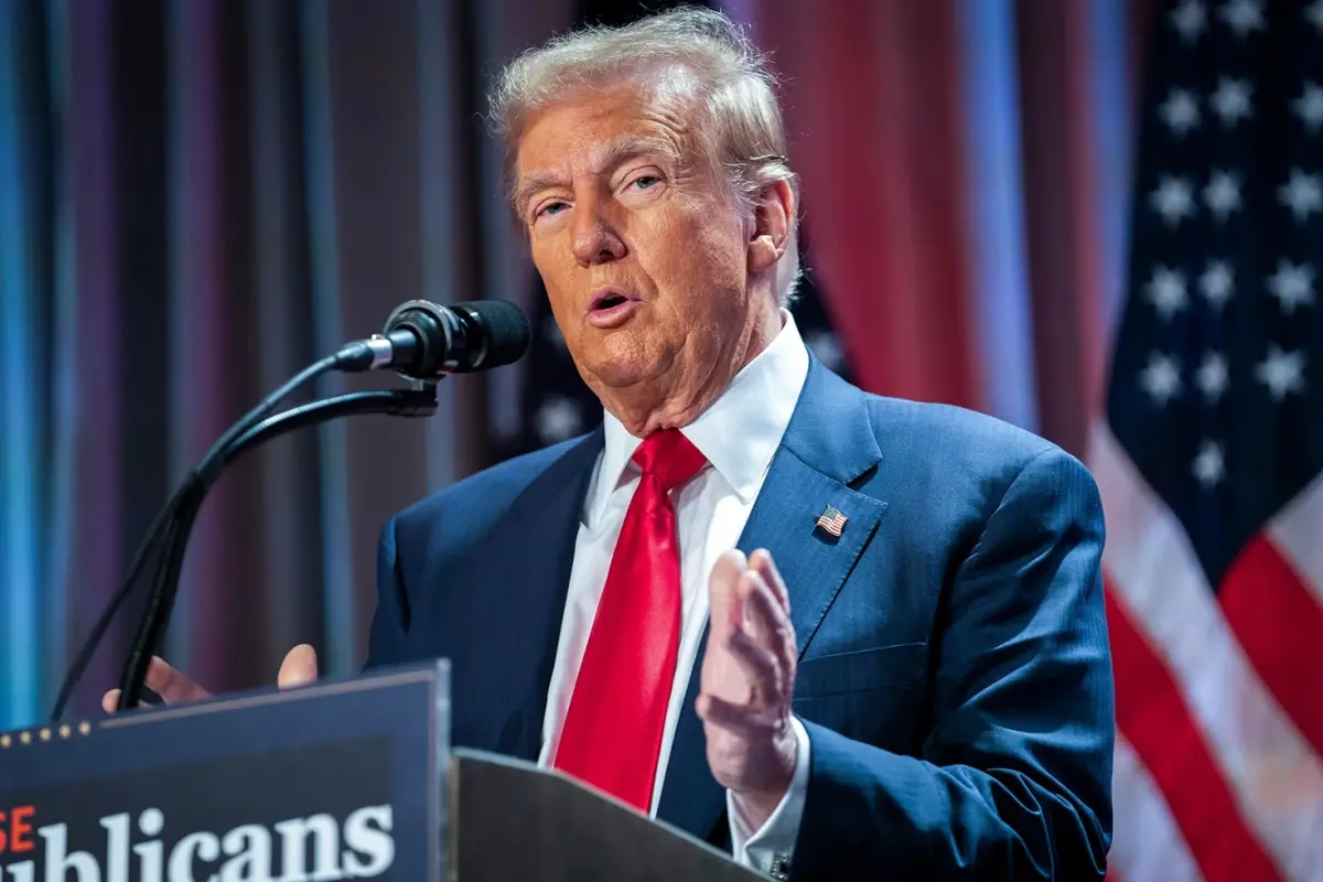 ABD Başkanı Trump: Pazartesi günü Putin ve Zelenski ile görüşeceğim.