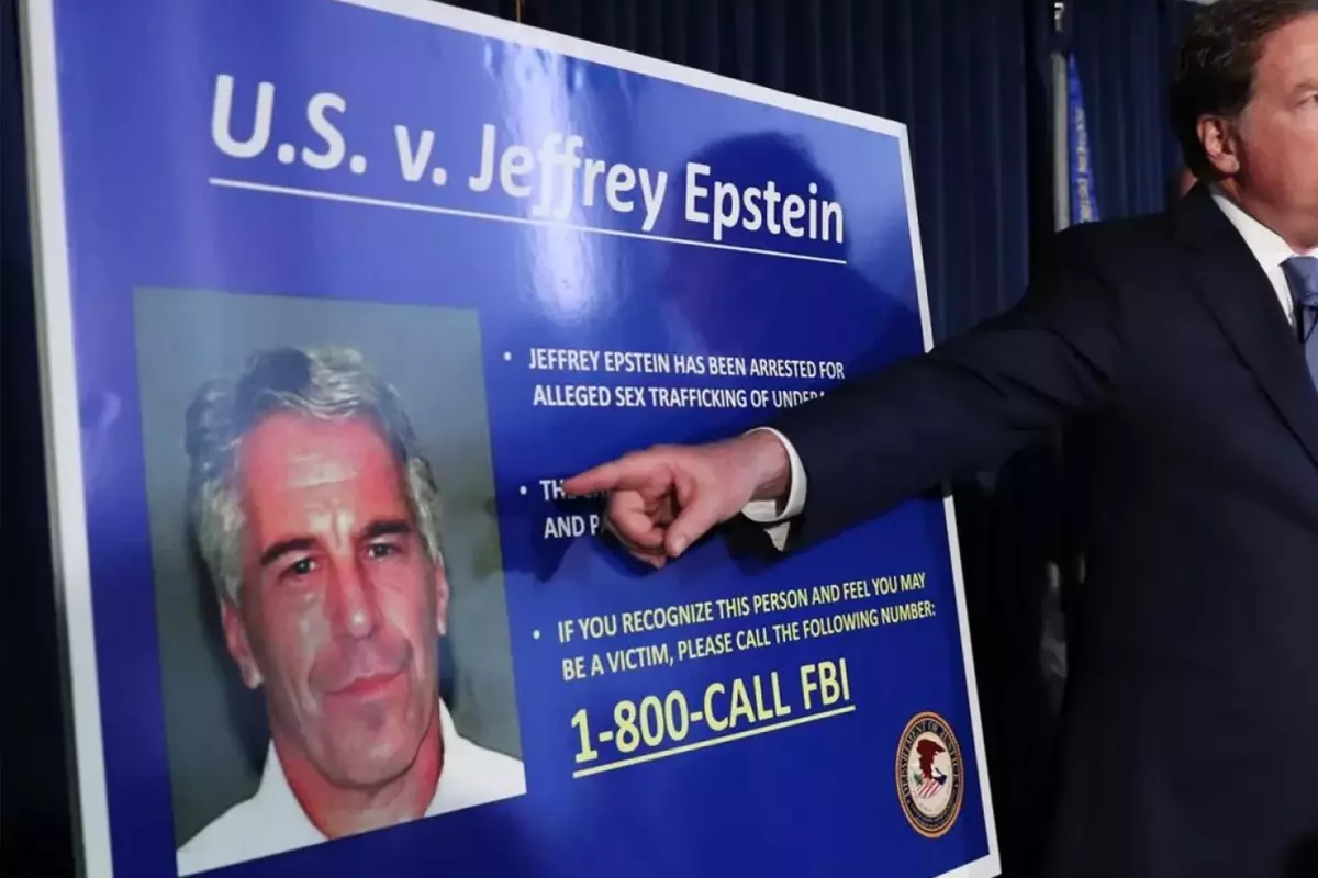 ABD’li bakan: Milyarder Jeffrey Epstein’in çocuk istismarı içeren on binlerce görüntüsü var