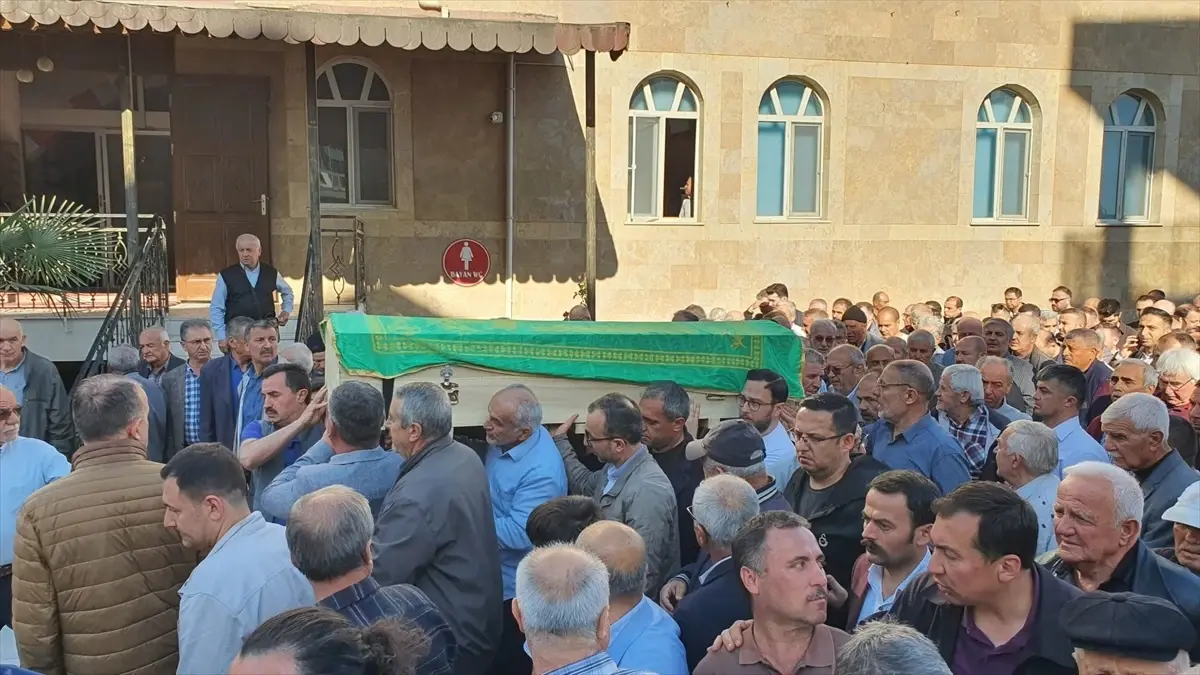 Abdullah Akarsu İçin Cenaze Merasimi