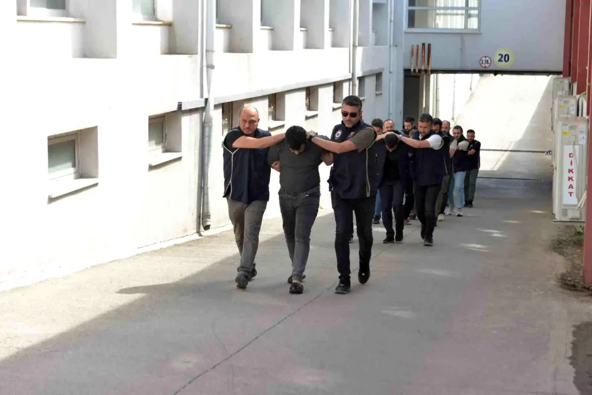 Adana’da DEAŞ Operasyonu: 6 Gözaltı, 5 Tutuklama