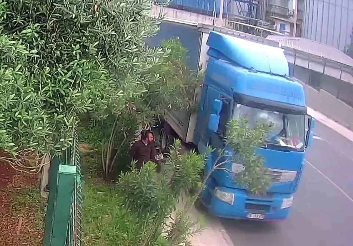 Adana’da Hırsızlık: Motosikletli Kuşkulu Tutuklandı