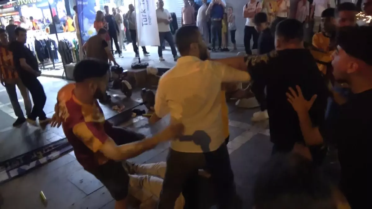 Adana’da Taraftar Hengamesi
