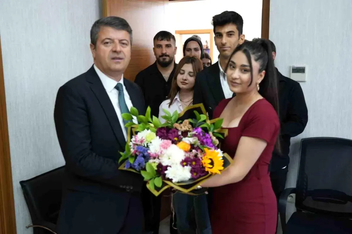 Adıyaman Gençlik Meclisi 19 Mayıs’ı Kutladı