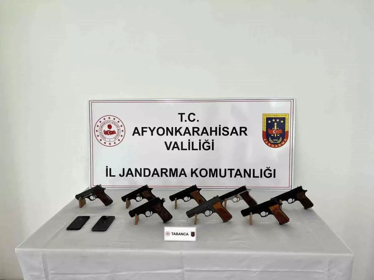 Afyonkarahisar’da Silah Kaçakçılığı Operasyonu