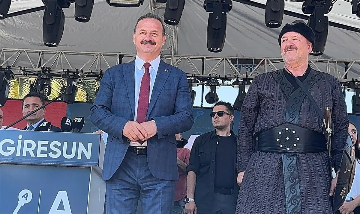 Ağıralioğlu Giresun’da Halkla Buluştu