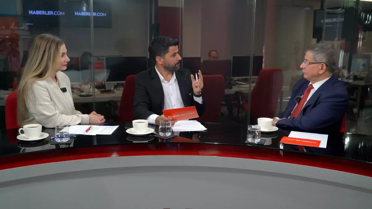 Ahmet Davutoğlu: KKTC artık kumar, fuhuş ve mafya ile anılır hale geldi