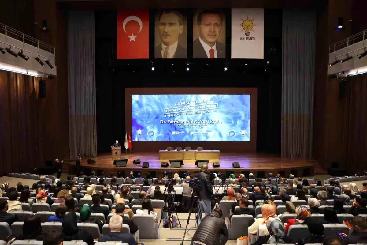 AK Parti Genel Lider Yardımcısı Kaya: “Bu şirazesi kaymış, pusulası şaşmış ana muhalefeti maalesef herhalde bir mühlet daha görmeye devam edeceğiz”