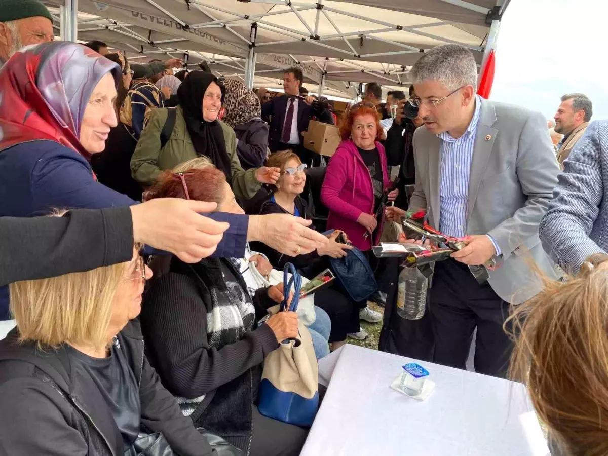 AK Parti Milletvekili Çopuroğlu, Hıdırellez Şenlikleri’nde Vatandaşlarla Buluştu