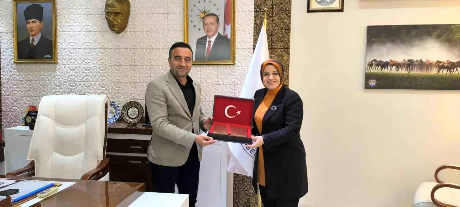Akçadağ Belediye Başkanı, Yerel Yönetimler Başkan Yardımcısını Ağırladı