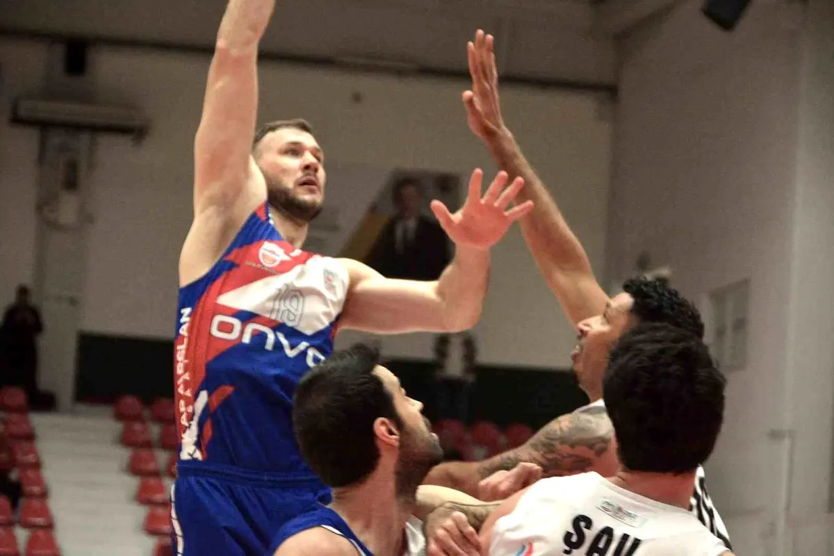 Aliağa Petkimspor, Büyükçekmece’yi Son Saniyelerde Geçti