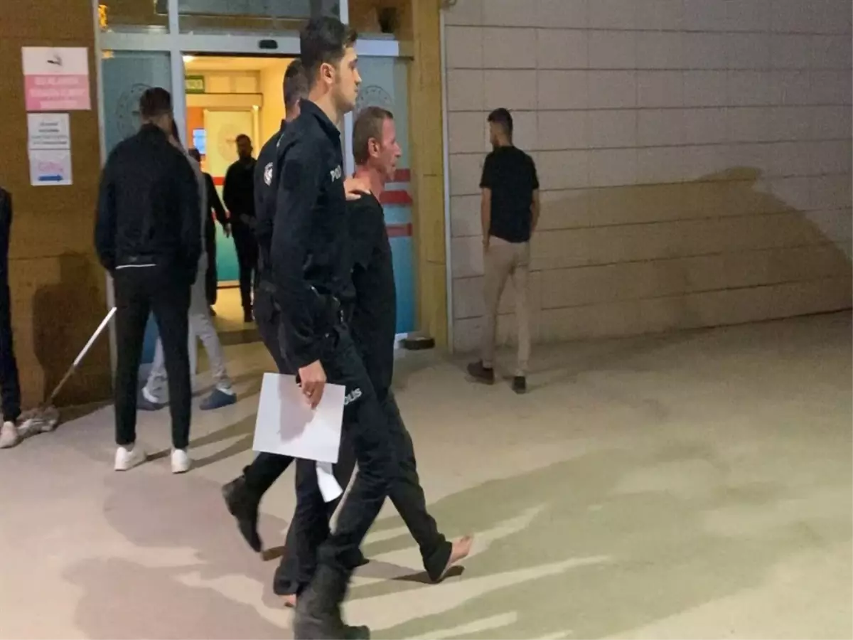 Alkollü Adam Baltayla Sokakta Dehşet Saçtı