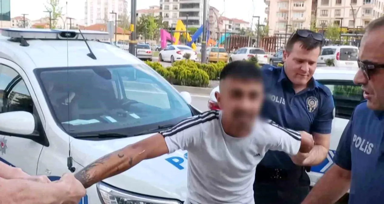 Alkollü Şoför Gazeteciye Saldırdı