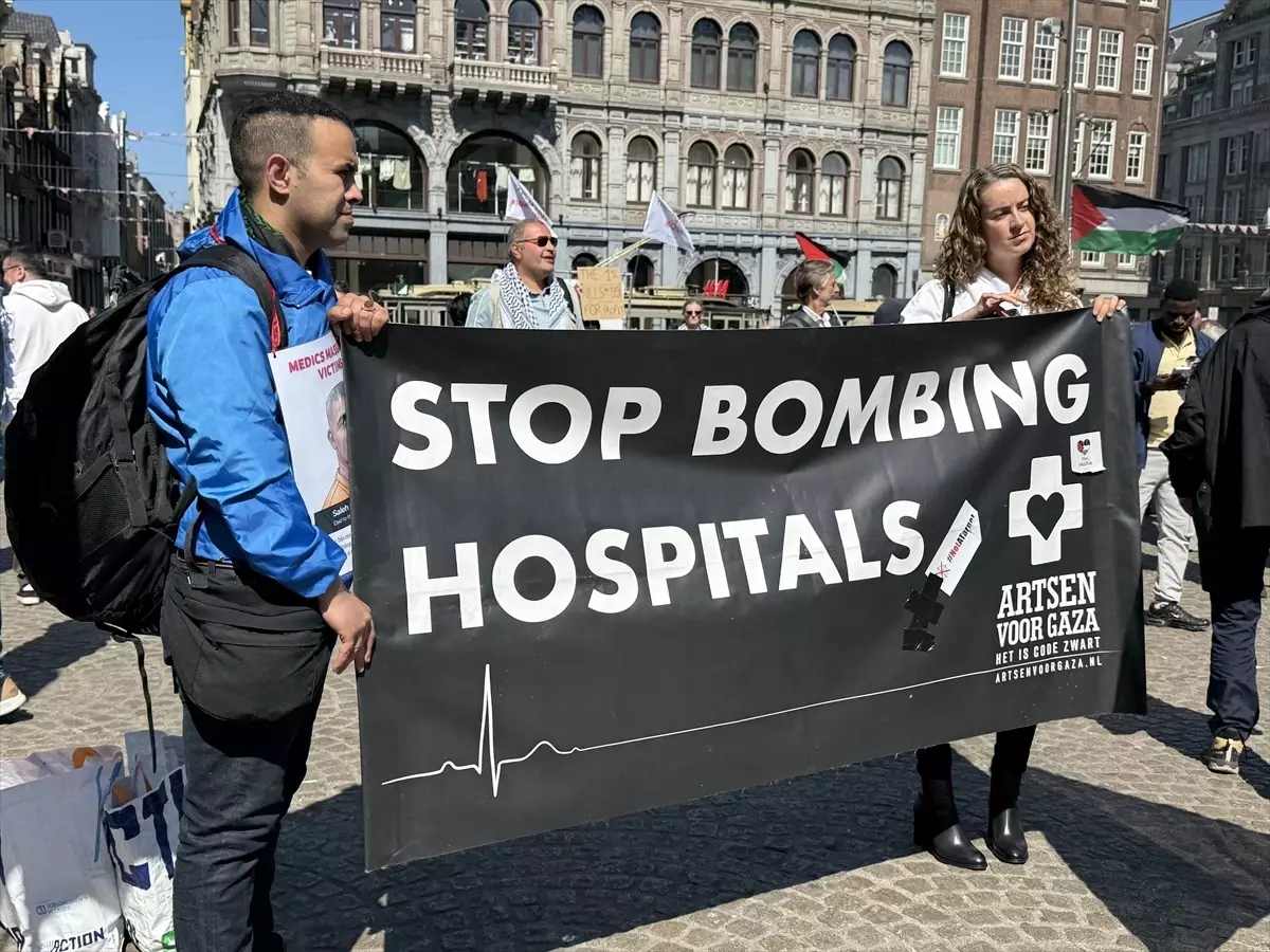 Amsterdam’da Nekbe Gösterisi