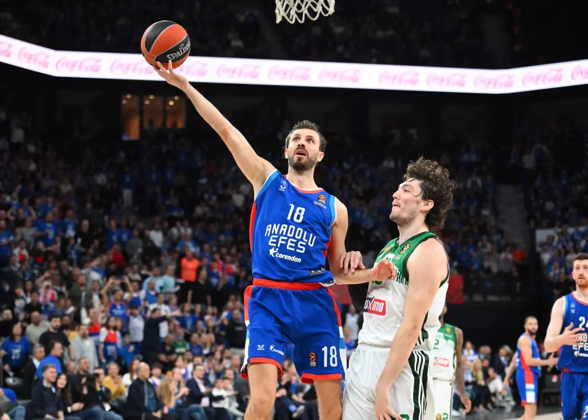 Anadolu Efes Tamam Ya da Devam Maçında