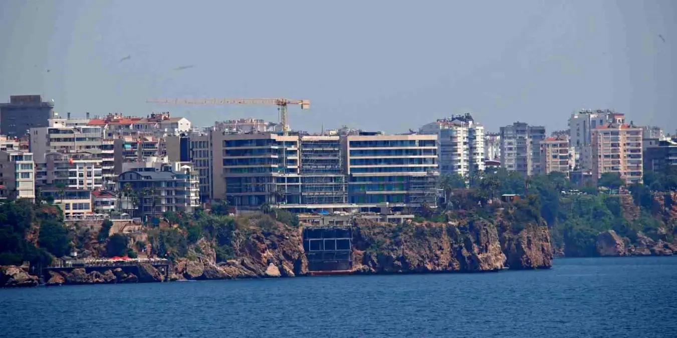 Antalya’daki Kapalı Tüneller Hakkında Vali Şahin Açıklamalarda Bulundu