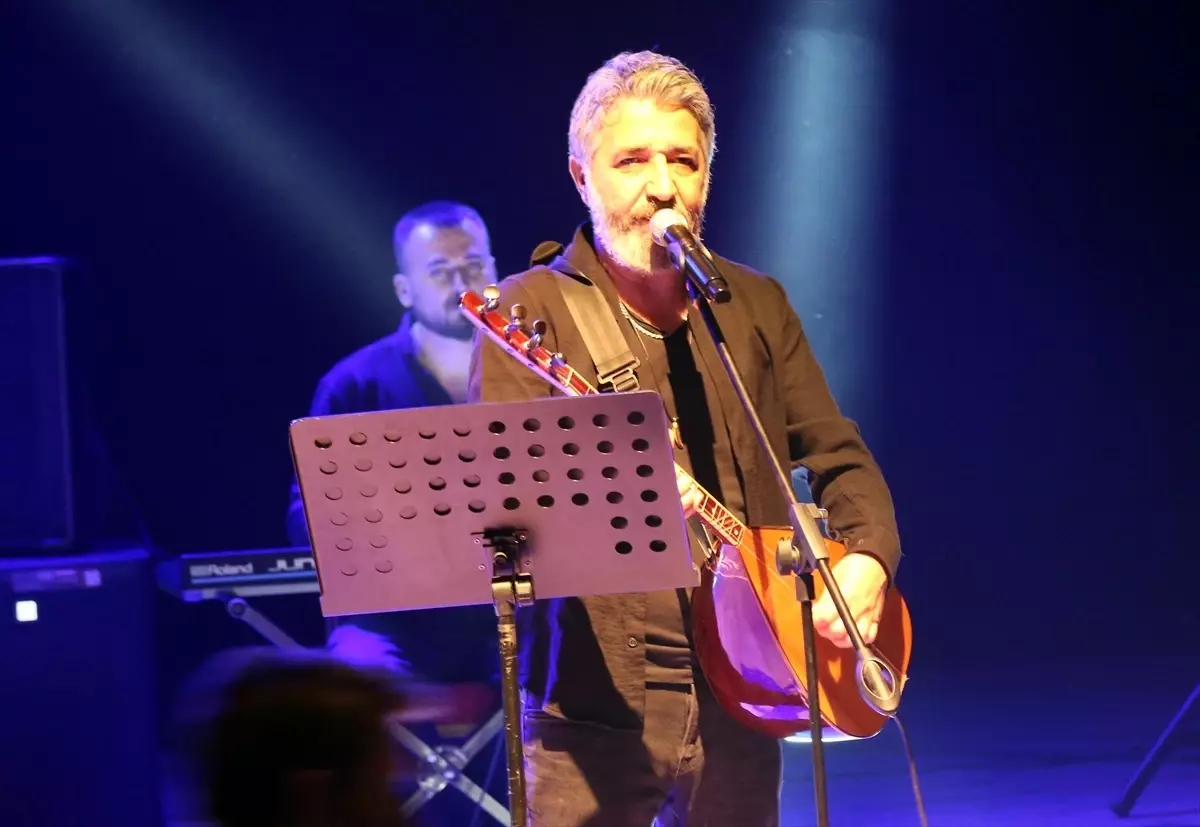 Ardahan’da Türk Gençlik Şöleni