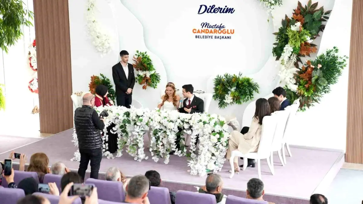 Arnavutköy Belediyesi’nde His Dolu Nikah Merasimi