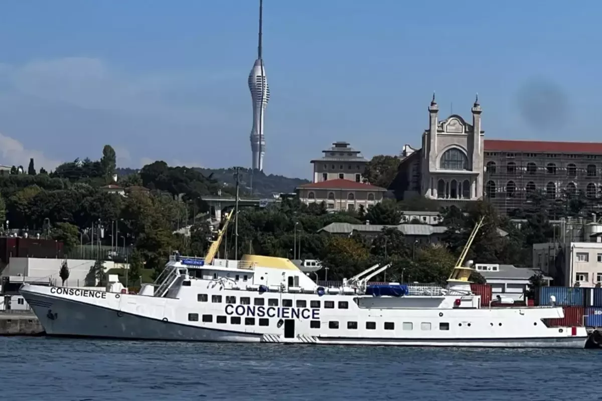 Atağa uğrayan geminin Türk mürettebatı ülkeye döndü