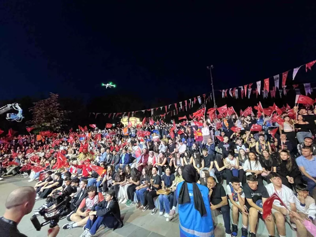 Bahçelievler’de 19 Mayıs Gençlik Konseri Düzenlendi