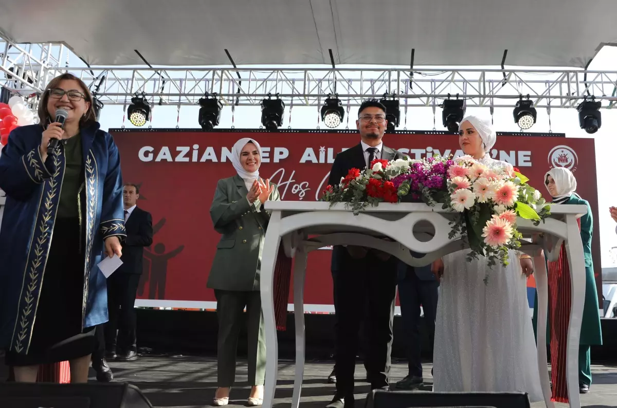 Bakan Göktaş Gaziantep’te Aile Şenliği’ne Katıldı