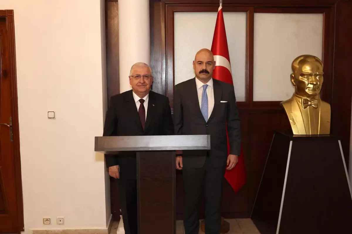 Bakan Güler Kamerun’da Resmi Temaslarda