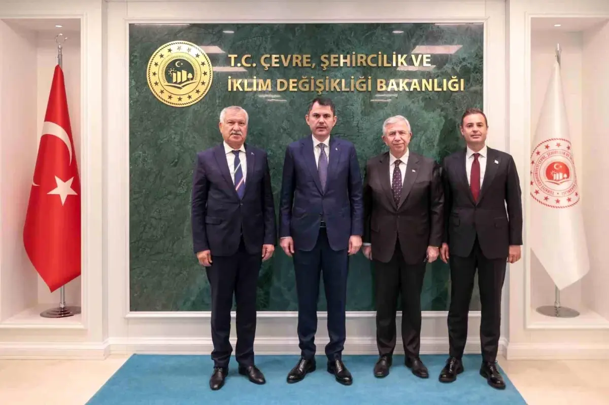 Bakan Kurum, Yerel Yönetimlerle İş Birliğini Vurguladı
