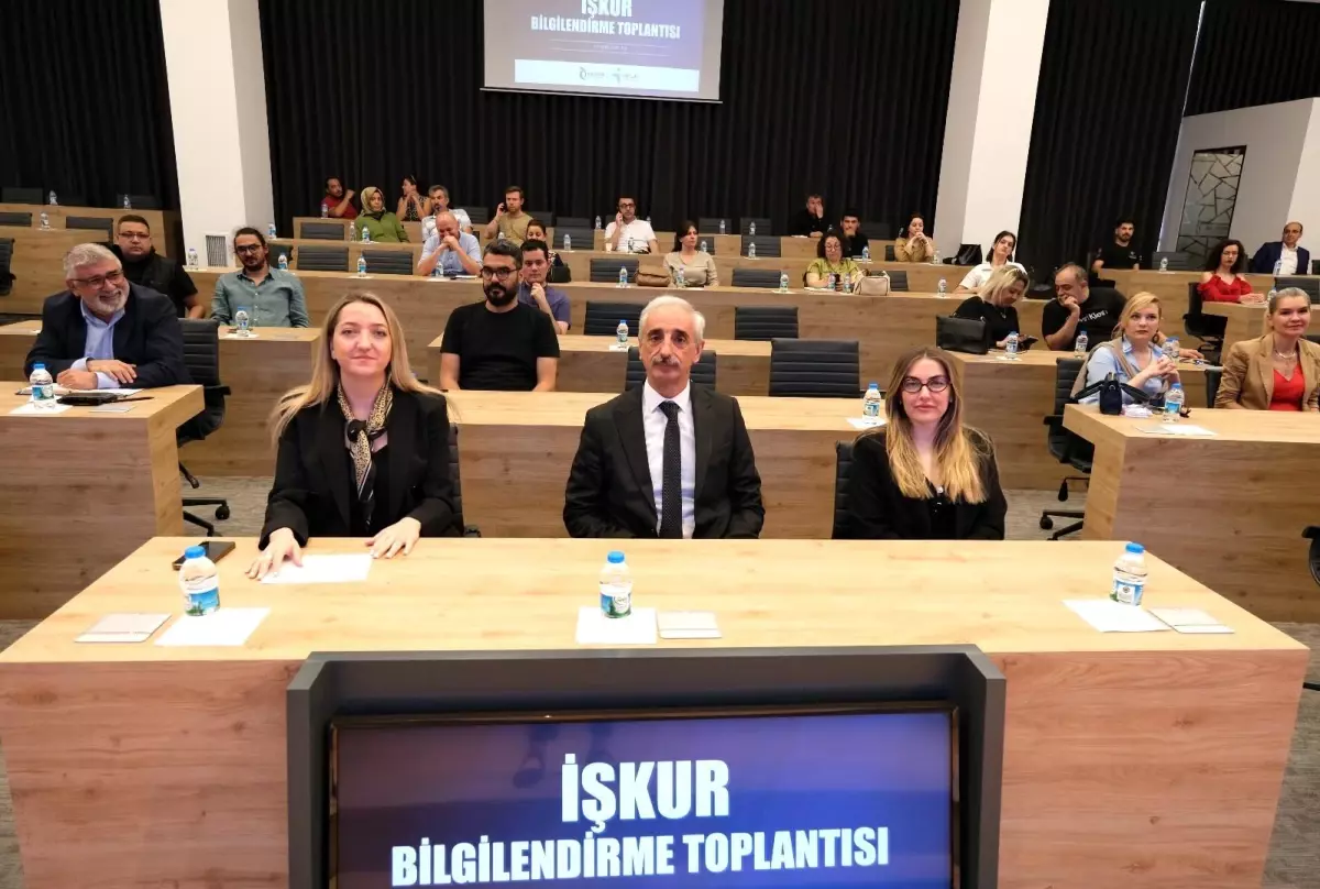 Balıkesir’de Patronlara Bilgilendirme Toplantısı