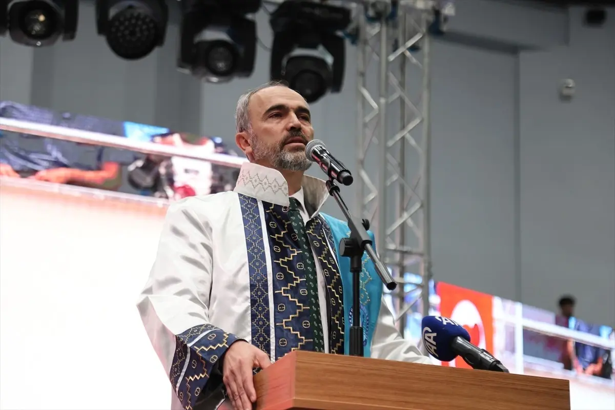 Bayburt Üniversitesi’nde Filistin’e Dayanak Mezuniyet Merasimi