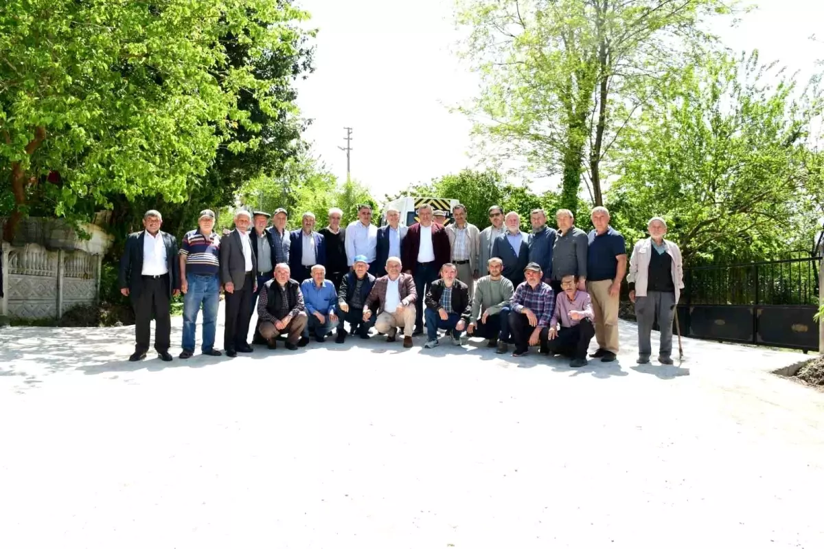Bazlamaç Mahallesi’nde Yol İmal Çalışmalarına Teşekkür Yemeği
