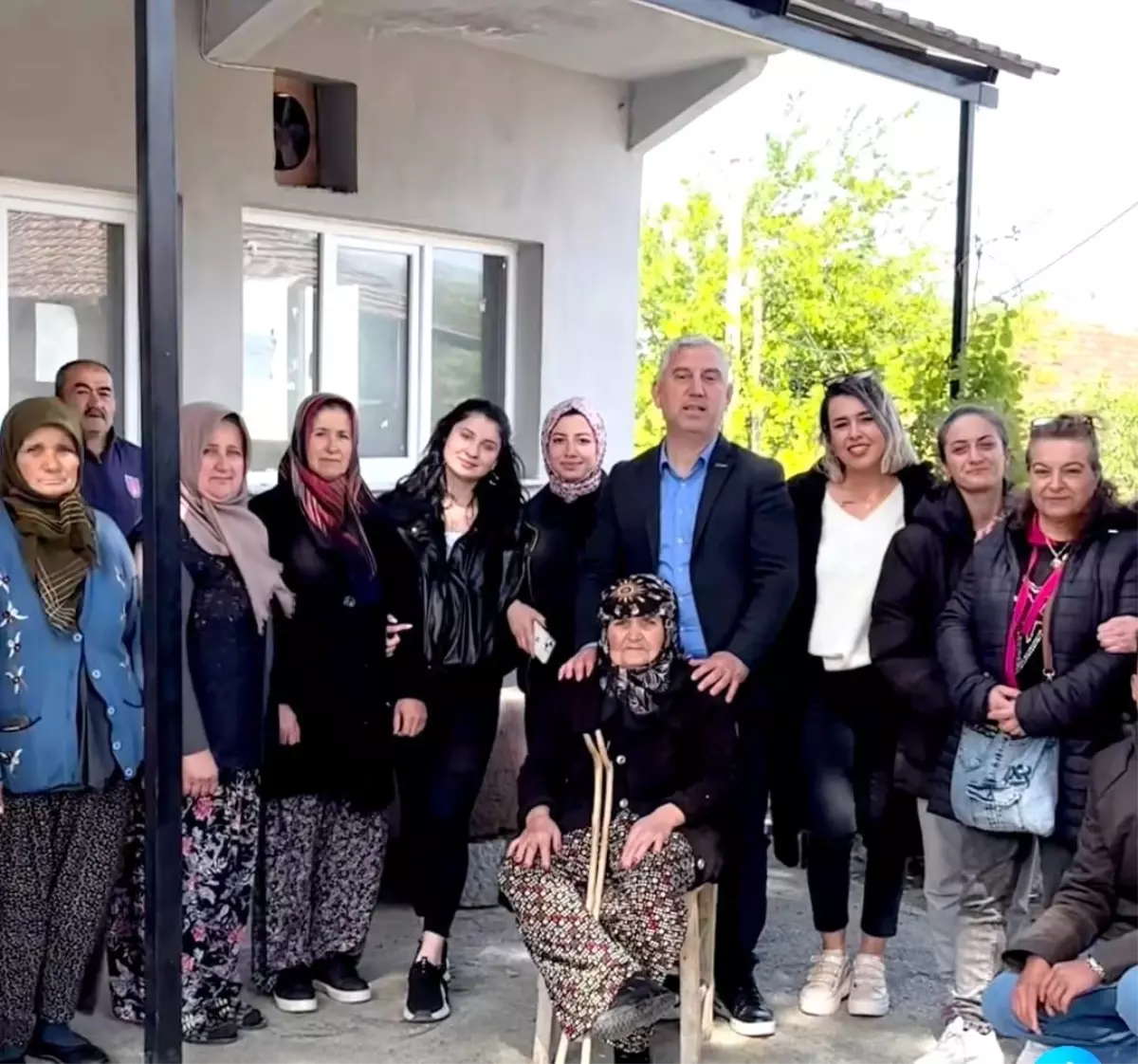 Bergama’da ‘İyilik İçin Makaslar’ Projesi Berberleri Karşı Karşıya Getirdi