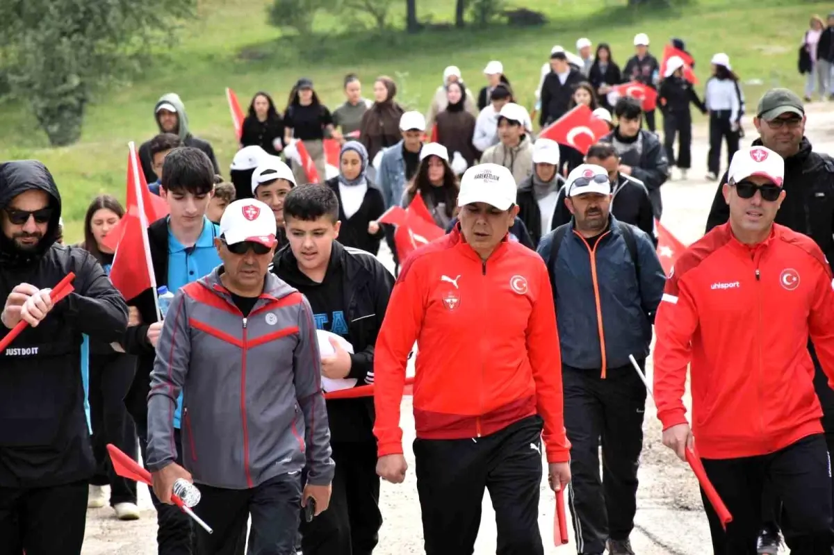 Bilecik’te Gençler 19 Mayıs İçin Tabiatla Buluştu