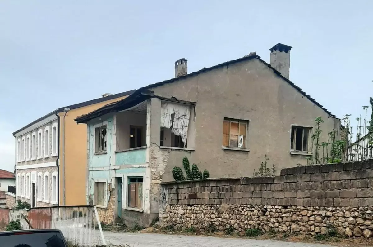 Bilecik’te Metruk Konut Arbede Yarattı