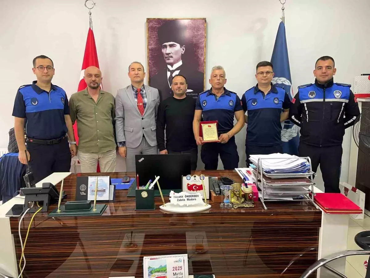 Bilecik’te Zabıtalara Teşekkür Plaketi