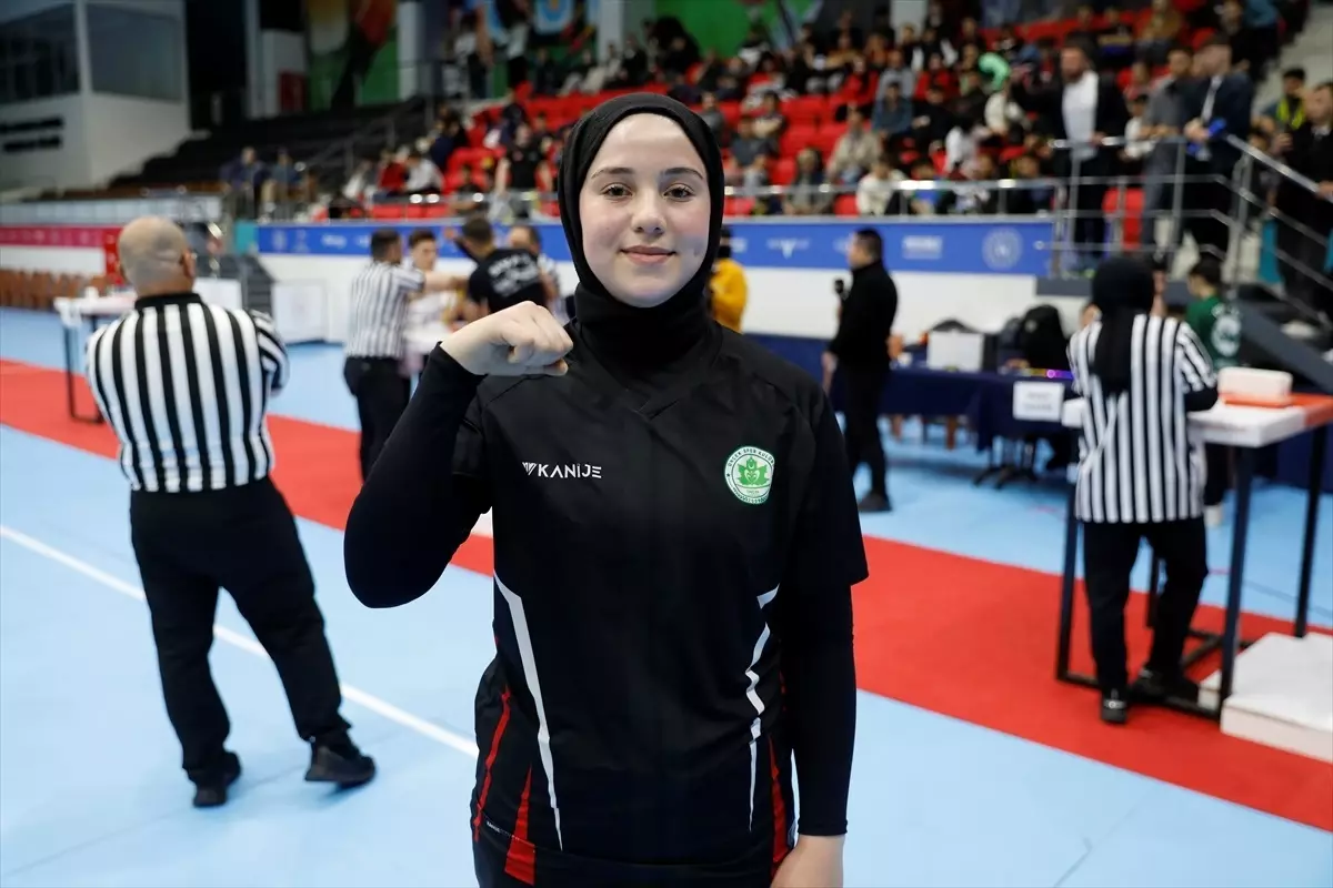 Bilek Güreşi Gençler A Türkiye Şampiyonası Samsun’da Başladı