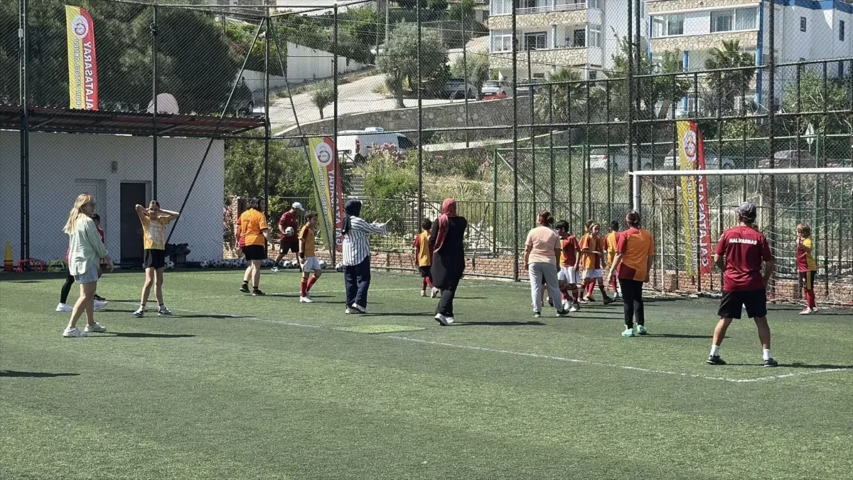 Bodrum’da Anneler Günü’nde Futbol Coşkusu