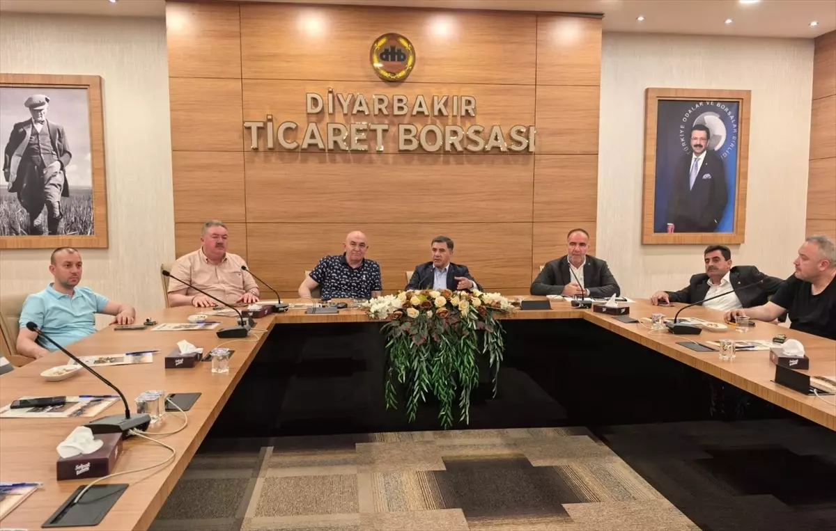 Borsa Heyetleri İş Birliği İçin Bir Ortaya Geldi