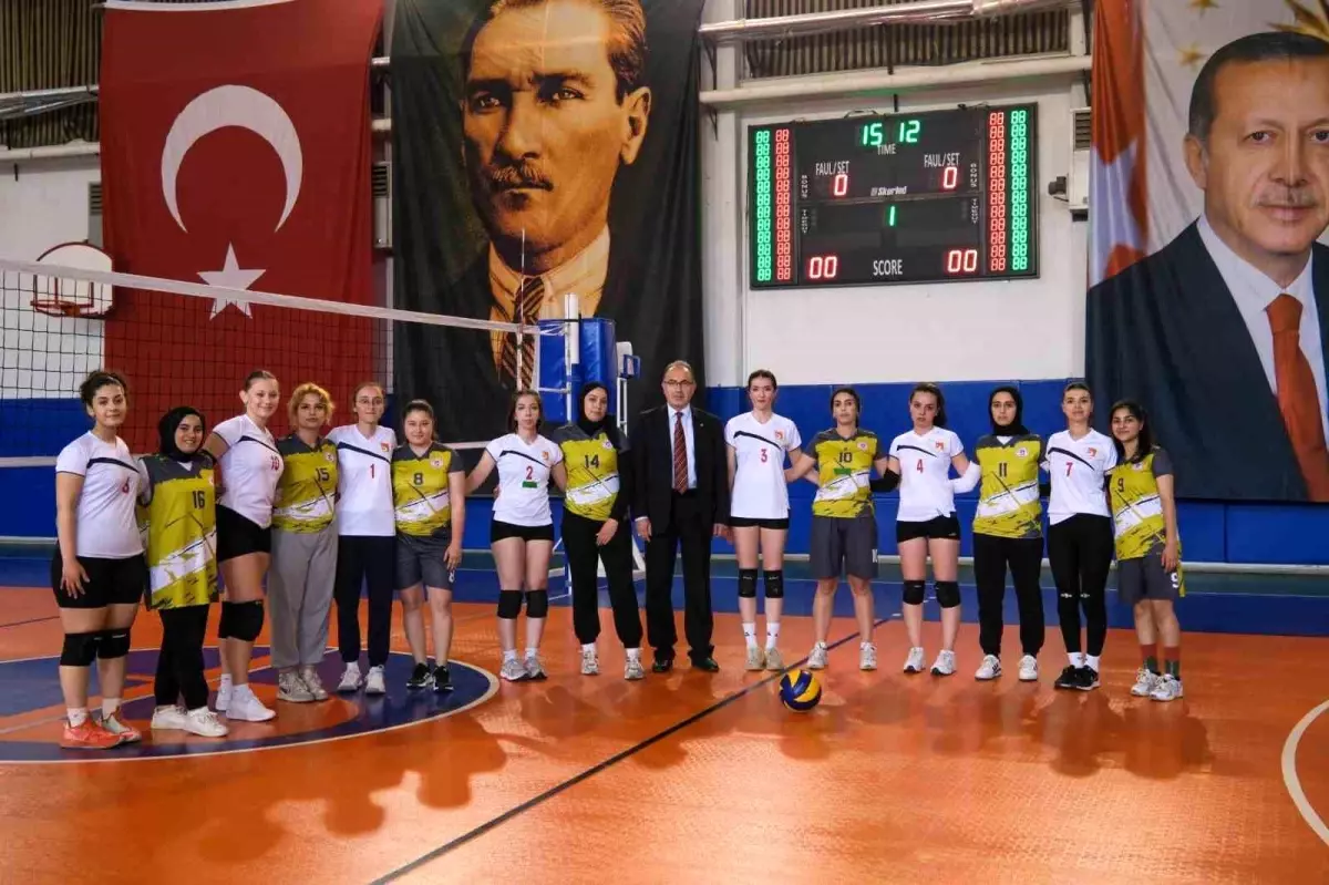 BŞEÜ’de Bahar Spor Turnuvaları Coşkuyla Devam Ediyor
