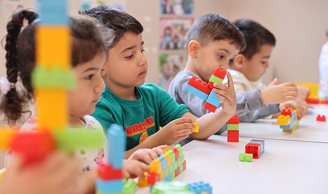 Buca’da sevgi dolu eğitimin ismi: Çınar Anaokulları